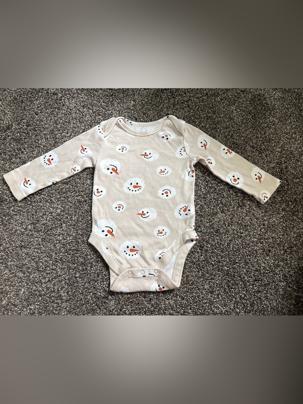 Old Navy Beige Snowman Print Baby One-Piece Bodysuit